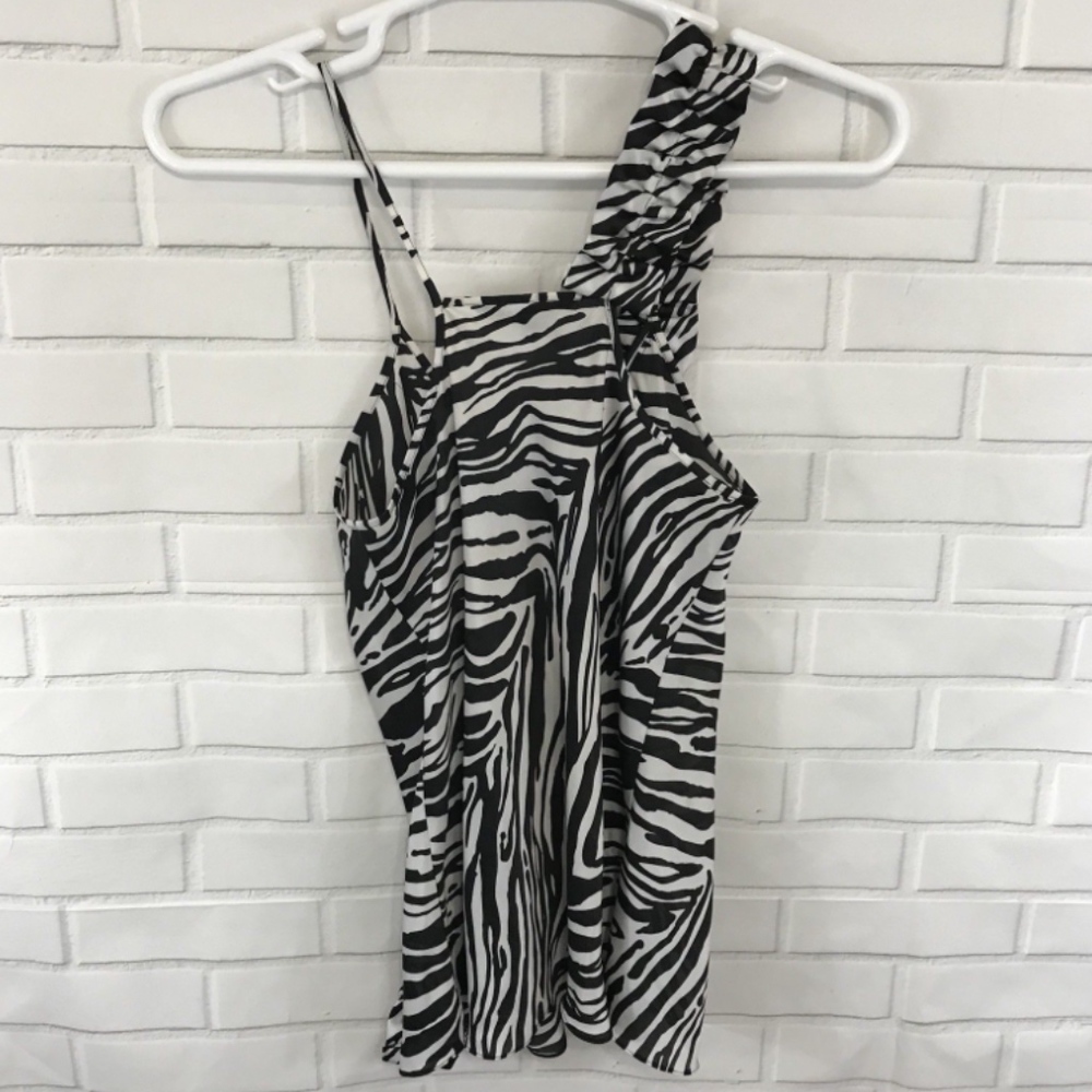 🆕 Express Ruffle Cami - Picture 8 of 8